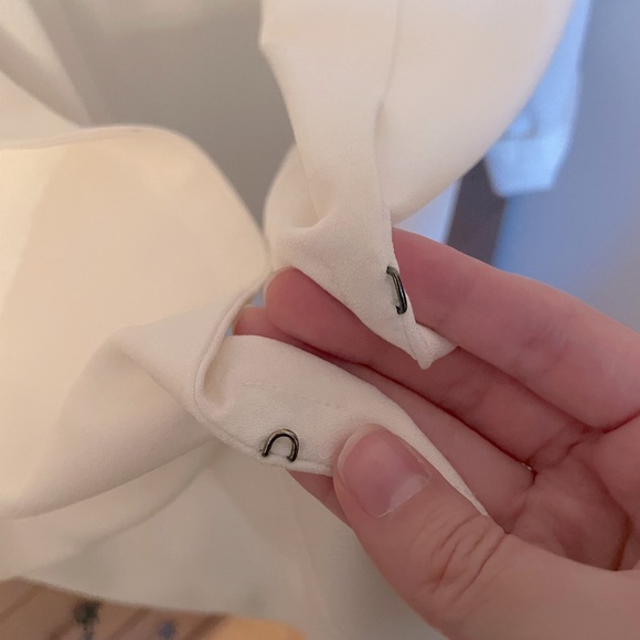 Dynamite White Lightweight Blazer - Size XL - Picture 6 of 7